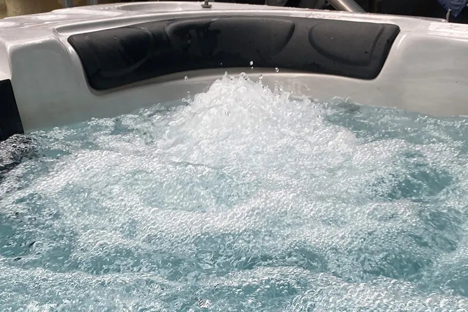 Aquatic 2 Swimspa | Sterling White mit DUNKELGRAU