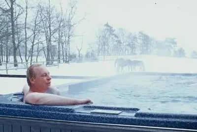 Fonteyn taucht in die Whirlpools ein